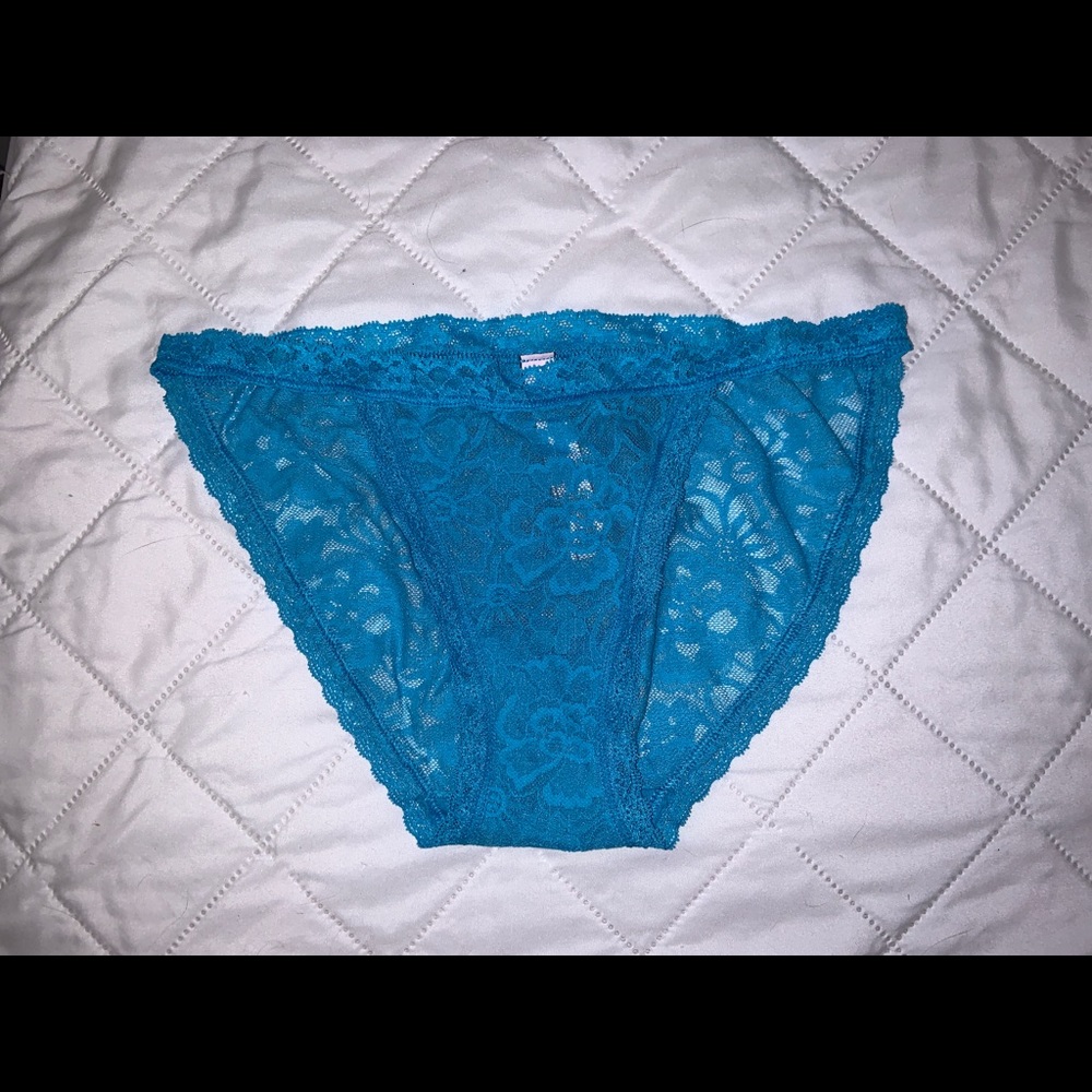 VS | Blue Lace String Bikini : X-Small